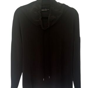 Cable & Gauge Black Turtleneck top